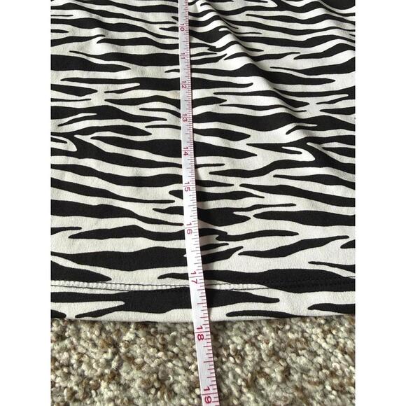 Fashion Bug Women's Zebra Black White Y2K Tank Top Size 2X - Picture 5 of 5